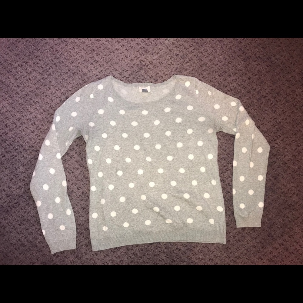 Old navy grey and whitepolka dot sweater size M